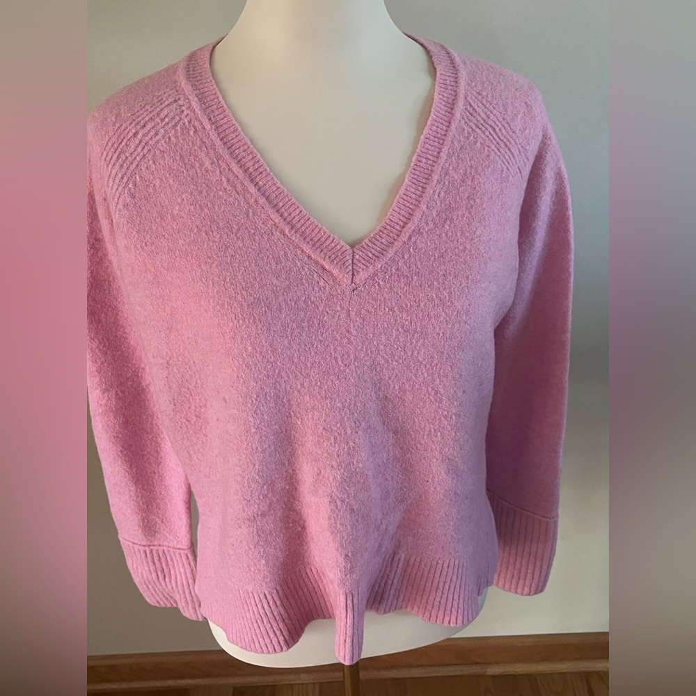 J. Crew Pink Pullover V Neck Sweater Medium